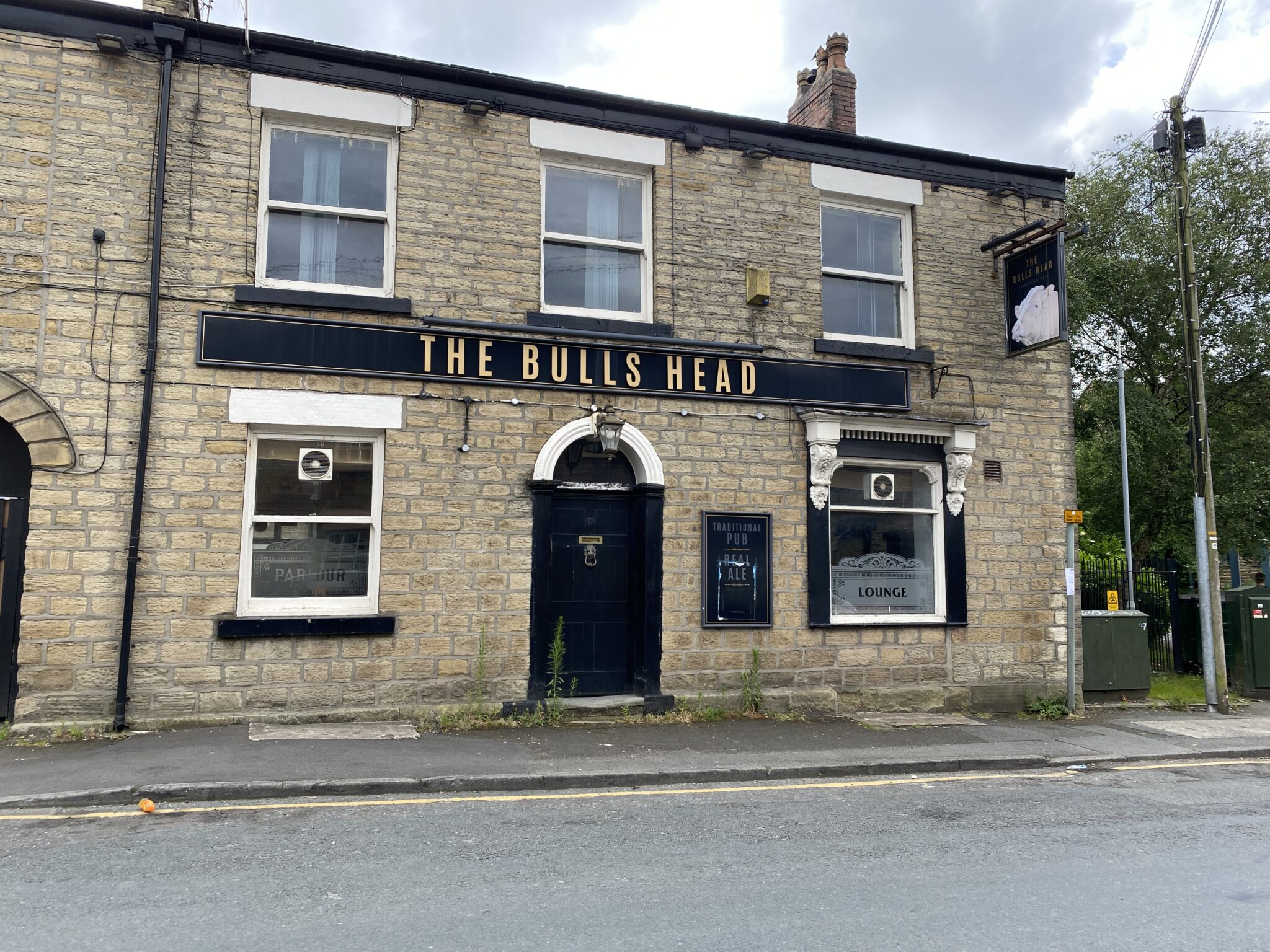 HMO plan for former Stalybridge pub thrown out after appeal - Tameside ...