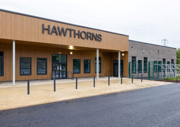 Hawthorns Primary School in Mottram
