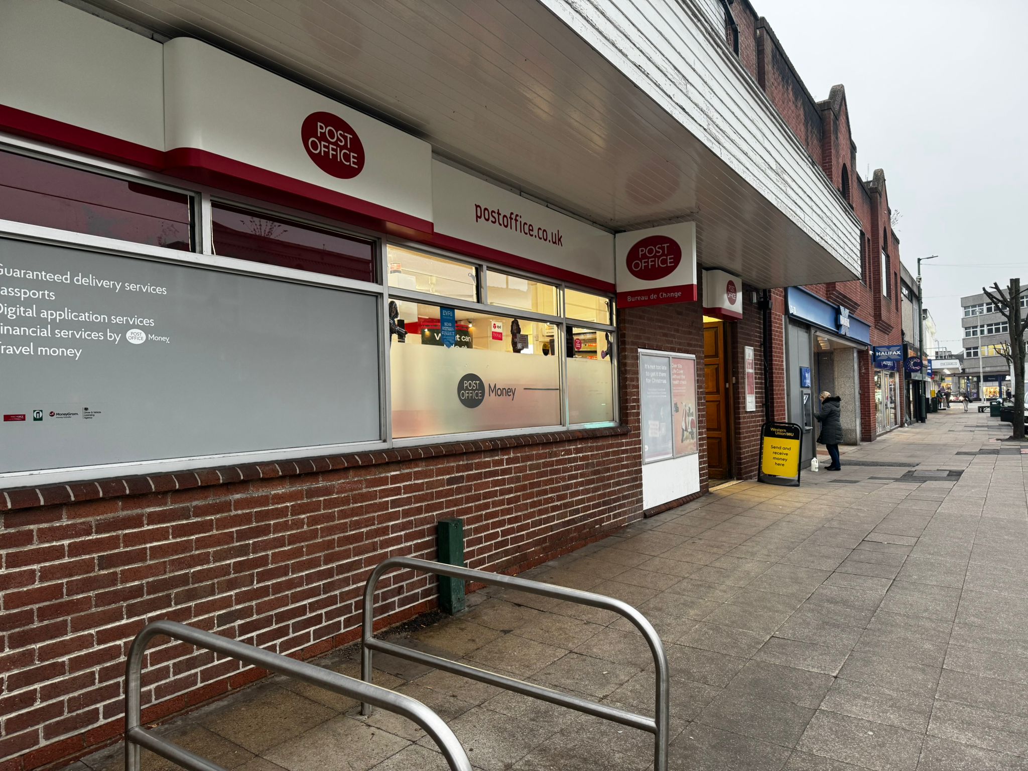 Hyde Post Office May Be On The Move Tameside Correspondent Hyde Post Office May Be On The Move Tameside Correspondent