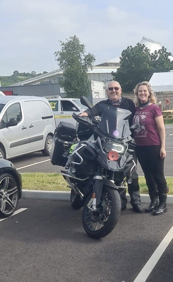 Mark (left) is an experienced long distance rider
